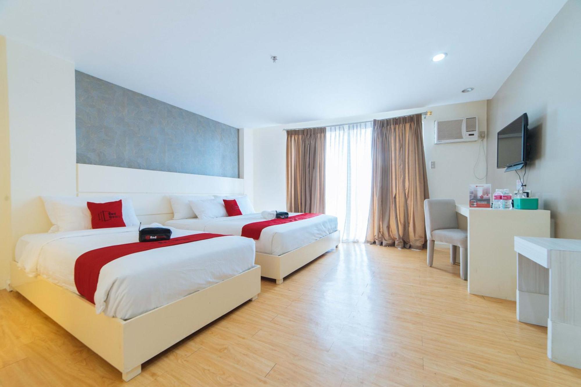 Reddoorz Plus At Hotel Metro Kalibo Zewnętrze zdjęcie