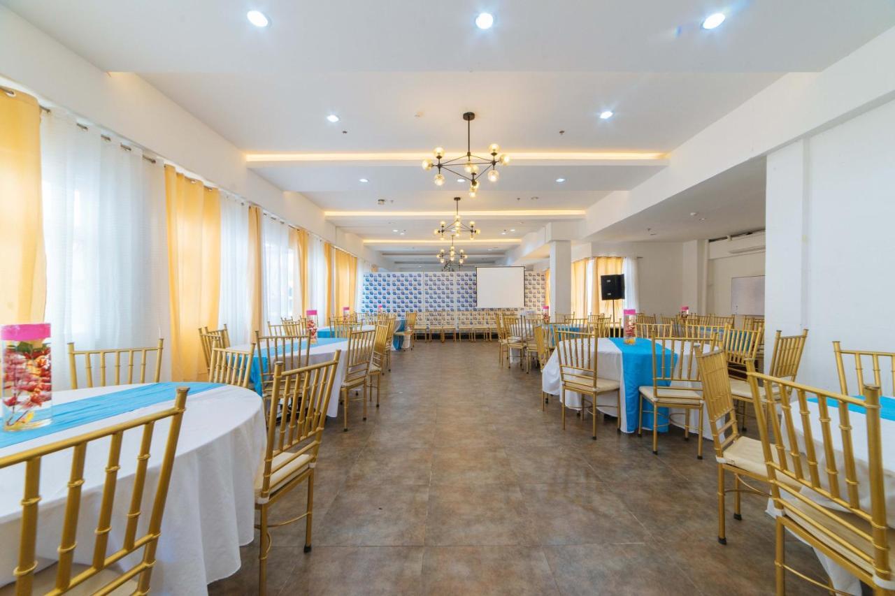 Reddoorz Plus At Hotel Metro Kalibo Zewnętrze zdjęcie